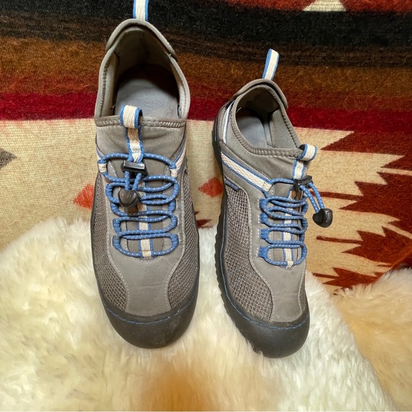 J41 Adventure On - Picture 2 of 6